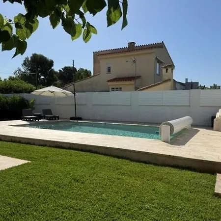 Seaside Vacation Heated Pool Villa *
