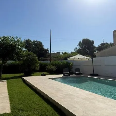 Seaside Vacation Heated Pool