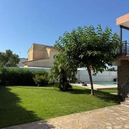 Seaside Vacation Heated Pool Villa *