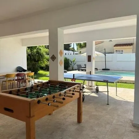 Villa Seaside Vacation Heated Pool